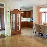 Varkert Deluxe Apartmanhaz - Korlatlan Privat Wellness Miskolc