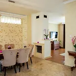 Varkert Deluxe Apartmanhaz - Korlatlan Privat Wellness * Miskolc