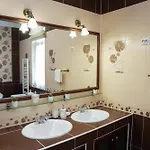 Varkert Deluxe Apartmanhaz - Korlatlan Privat Wellness Villa Miskolc
