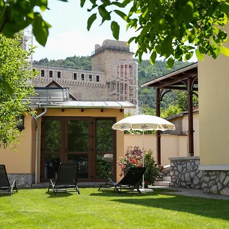 Varkert Deluxe Apartmanhaz - Korlatlan Privat Wellness ミシュコルツ