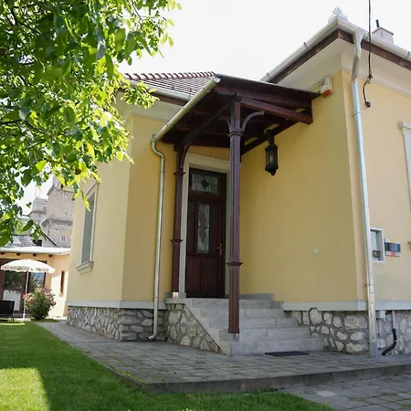 Varkert Deluxe Apartmanhaz * Miskolc