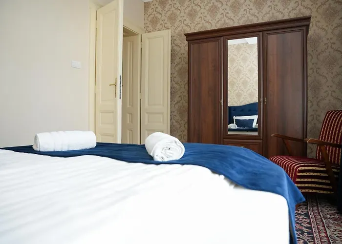 Varkert Deluxe Apartmanhaz - Korlatlan Privat Wellness 빌라