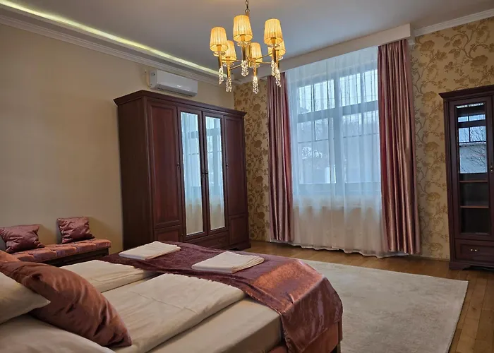 Varkert Deluxe Apartmanhaz - Korlatlan Privat Wellness 빌라 미슈콜츠
